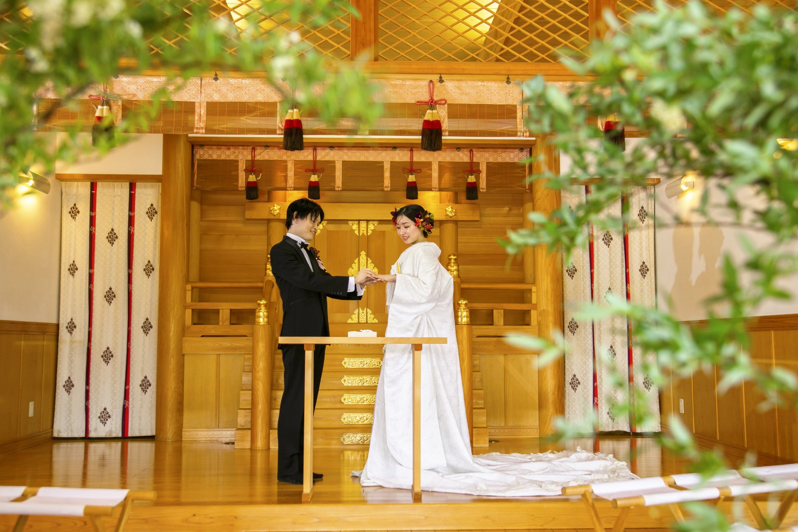 賀寿殿で神主が執り行う神前結婚式｜ザ・オランジェガーデン五十鈴川（三重県伊勢市の結婚式場）